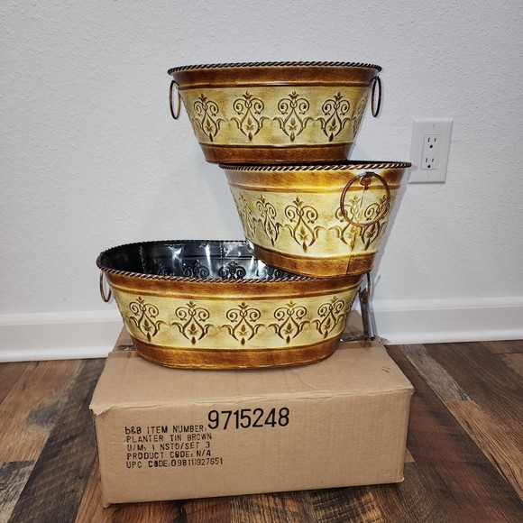 TIN NESTED PLANTERS SET OF 3